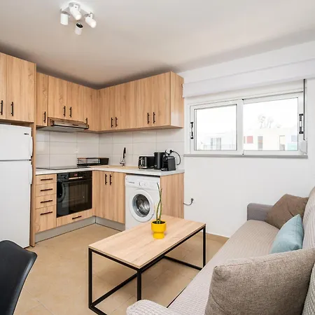 Aeolos Loft - 3 Min Walk To & Town Appartement