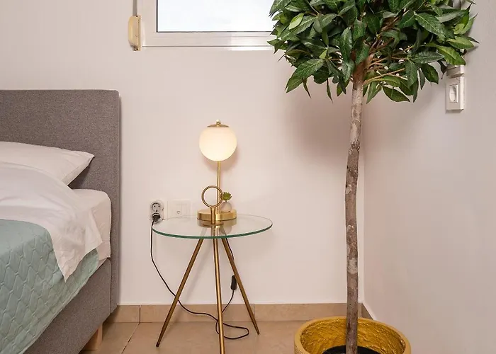 Aeolos Loft - Town, 3 Min To *