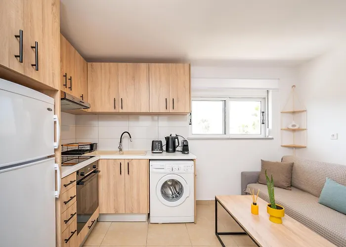 Aeolos Loft - 3 Min Walk To & Town Appartement *