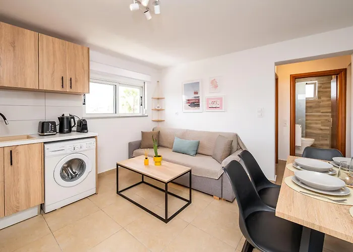 Aeolos Loft - 3 Min Walk To & Town Appartement *